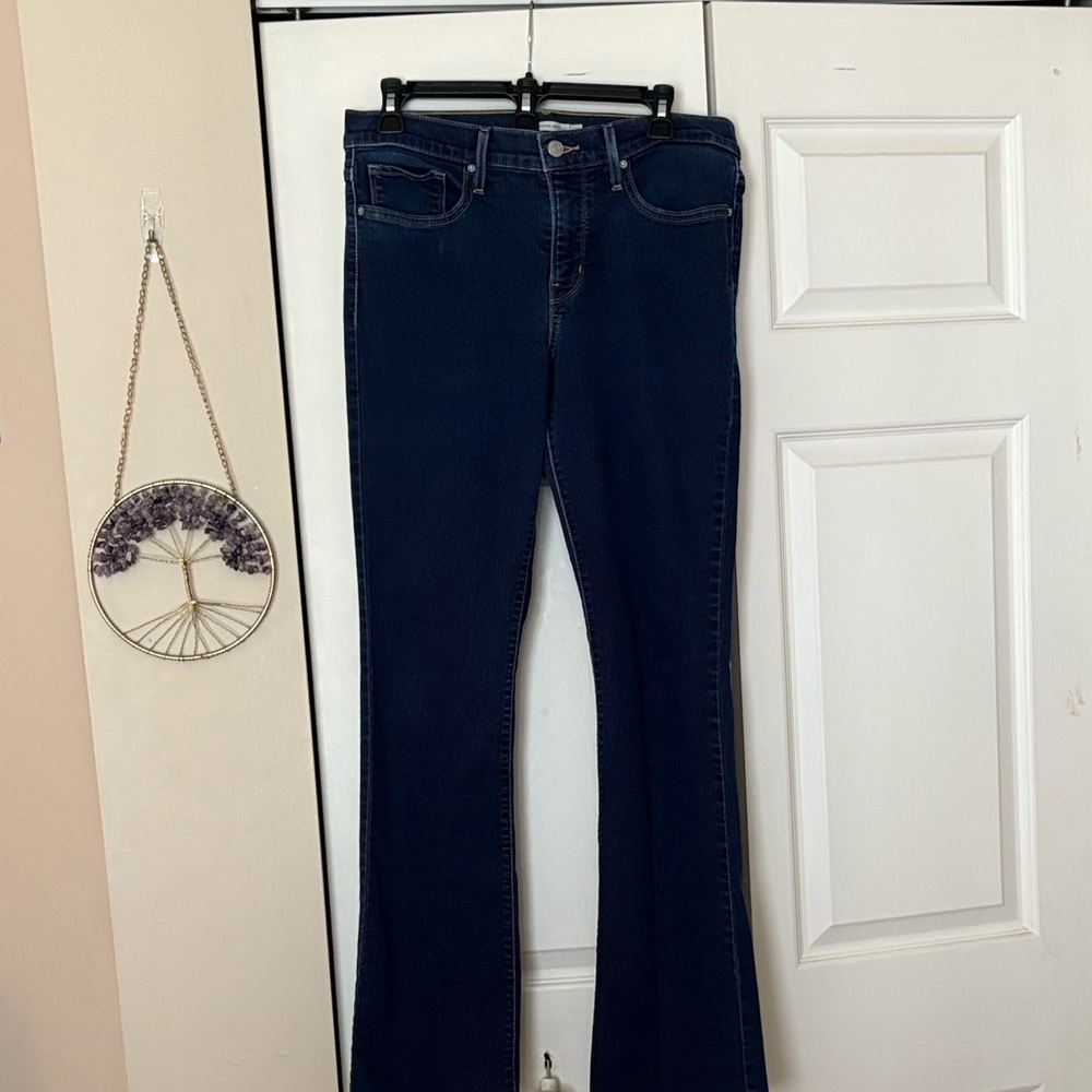 Levi Strauss Dark Shaping Bootcut Jeans (3/3)